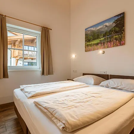 Tauernsuites Mitterwirt By Alps 아파트호텔 3*