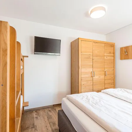 Tauernsuites Mitterwirt By Alps 아파트호텔 3*