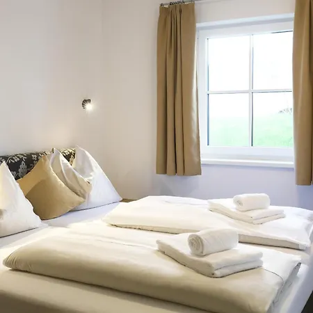 Tauernsuites Mitterwirt By Alps アパートホテル ピーゼンドルフ